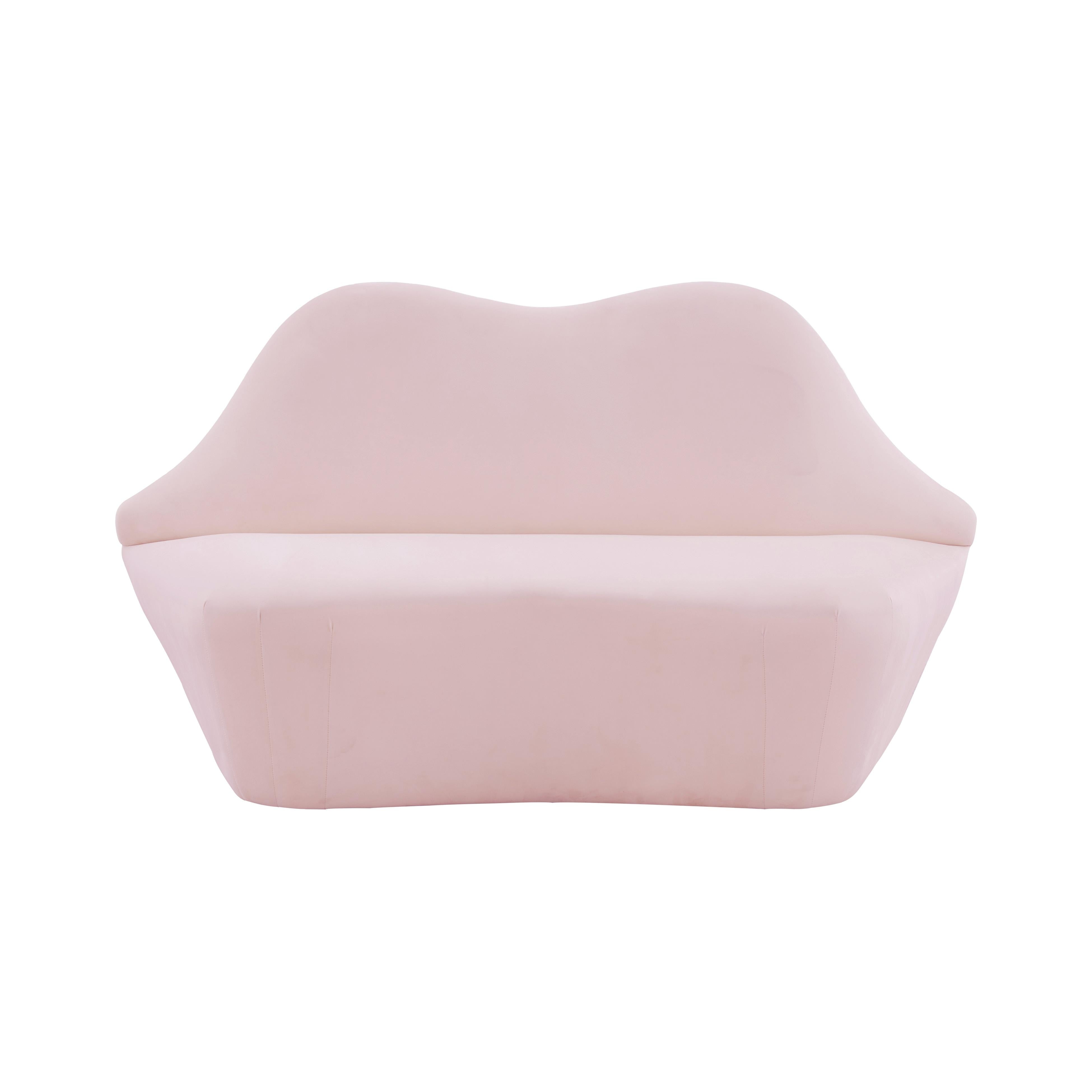 Lips 68" Performance Velvet Settee